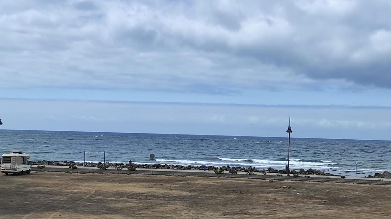 Bienvenue Appart Lumineux Avec Ascenseur Et Vue Sur La Mer Corralejo Exterior foto